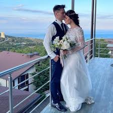 Первая жена курбана омарова оказалась копией ксении бородиной Makeeva Izbila Eks Zhenu Svoego Supruga Za Kulisami Pryamogo Efira Video