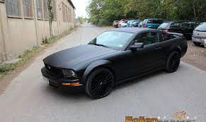 3,6 von 5 sternen 11. Ford Mustang Vollfolierung In Schwarz Matt Und Carbonfolie Folienking