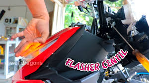 Manuver ini akibat pemindahan posisi filter udara kesamping. 35 Inilah Letak Flasher Motor Beat Injeksi