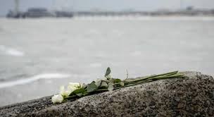 Vacansoleil offre una vasta scelta di case mobili in riva al mare. Olanda Morti 5 Surfisti Spazzati Via Dalle Onde Nel Mare In Tempesta Il Mattino It