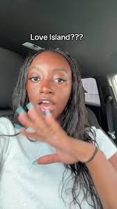 The Tragic Story of Lindy Chamberlain: A Dingo Ate My Baby!