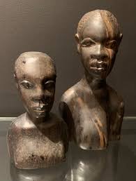 Can you identify Both.. 😊.. ? Wood 27 inch @ Aanamaker Gallery 9633559083