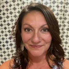 Amber Marek's Instagram, Twitter & Facebook