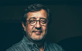 Music video by caetano veloso performing sozinho. Rui Veloso Ha Cancoes Em Que Me Vejo A Rasca Nao Sei Se Chore Se Cante Novafrica