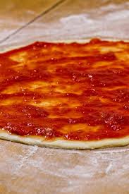 Authentic Pizza Sauce Crazy How Many People Use Jarred Pizza Sauce When You Can Blend Together A Much Bet Pizza Sauce Recipe Pizza Sauce Pizza Sauce Homemade