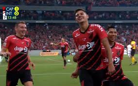 Weber felipe silva e iremar de oliveira girotto cartões amarelos: Tv A Audiencia De Athletico X Inter A Final Da Copa Do Brasil Na Globo A Ida Cassio Zirpoli