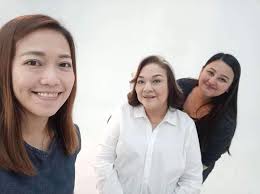 Salary, married, wedding, spouse, family. W Ms Baby O Brien Ms Rina Reyes The Hmu Authority Facebook