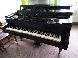 historický klavír CARL DOOR