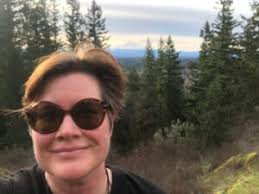 Episode 16: "The Yellow Wallpaper" by Charlotte Perkins Gilman