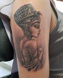 Half Sleeve Black African Queen Tattoo Realism Tattoo Sleeve Sleevetattoos In 2020 Nefertiti Tattoo Egyptian Tattoo Sleeve Tattoos