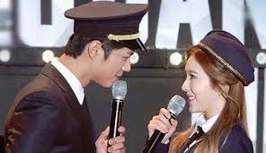 Netizens Think Red Velvet S Irene And Park Bo Gum Make A Cute Couple Cute Couples Bo Gum Red Velvet Irene