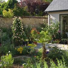 Moving On A New Home For Helen Dillon Ireland S Undisputed Queen Of Gardening Gardenista Rock Garden Landscaping Garden Tours Outdoor Gardens
