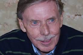 Late Alan Farwell's passion for the arts recognised with Clare Valley  welcome sculpture