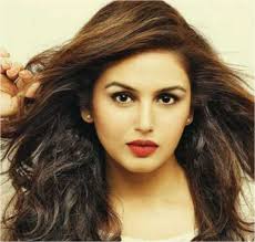 Huma qureshi (age 31, born on 28 july 1986) is an indian actress going to make her debut in the tamil movie kaala (2018), opposite, the veteran tamil actor super star rajinikanth. Huma Qureshi Height Weight Age Wiki Biography Husband Affair Family