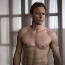 5 279 260 tykkäystä · 40 904 puhuu tästä. High Rise Mit Tom Hiddleston Sex Gewalt Und Eine Dose Hundefutter Der Spiegel