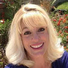 Sharon Hetrick's Instagram, Twitter & Facebook