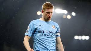 Après une frappe, le milieu de manchester city s'est assis sur la. Kevin De Bruyne Injury Latest Man City Midfielder Could Be Fit For Psg Clash Says Pep Guardiola Eurosport