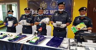 6.13215, 102.23487) is the royal malaysian customs department. Dadah Rm1 15juta Dirampas Di Lapangan Terbang