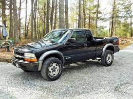 Drop the loop over the lock and pull the ends to tighten it. Chevrolet S 10 Questions Security Issues Cargurus