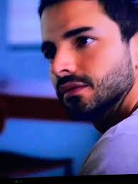 Luciano saw that the intern was very intense and asked Joaquin if Ana is  aware that she is working for him. Joaquin is matter of the fact about this  issue. When trouble