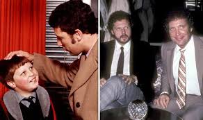 Singer tom jones and his late wife linda were born in pontypridd, south wales. Tom Jones Son The Touching Remark Sir Tom Made Of Son Mark As Estranged Son Snubbed Celebrity News Showbiz Tv Express Co Uk