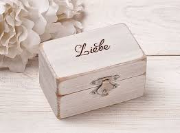 Ringkissen Rustikal Ring Kasten Hochzeit Ringkissen Box Ein Designerstuck Von Inesesweddinggallery Bei Dawanda Ringkissen Ideen Fur Die Hochzeit Hochzeit