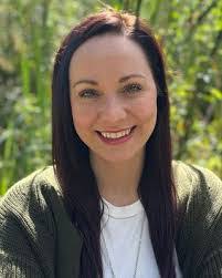 Alana Testa's Instagram, Twitter & Facebook