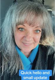 Smiley Chic Candice Grubb