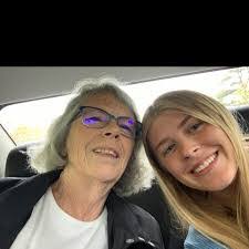 Melanie Tyner's Instagram, Twitter & Facebook