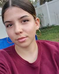 🦋A girl should be like a butterfly. Pretty to see, hard to catch🦋 . . .  #cuba #guantanamo #inspiration #mondayinspiration #anainspiration #inspire  #quoteoftheday #photography #instagrame #instagramphotos #instame  #instashots #instalike