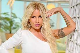 A esa hora, telefe se planta fuerte con flor de equipo, el programa conducido por florencia peña, que ayer logró 8 puntos, un número muy bueno para su horario. Klv2zb0zpk9gqm