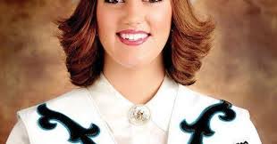 Mackenzie Beard's Instagram, Twitter & Facebook