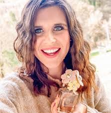 Gail Hummel's Instagram, Twitter & Facebook