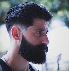 Coupe De Cheveux En Arriere Homme Avec Barbe Hipster Et Degrade Americain Bas Coupe De Cheveux Coupe Cheveux Homme Cheveux Homme