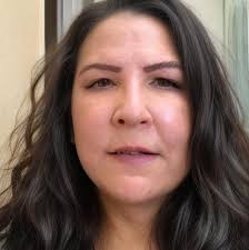 Who sells Farmasi? What's the current sign up special?