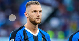 Slovacco, classe '95, fisico statuario e una buona attitudine con il gol. Milan Skriniar No Longer Untouchable For Inter Milan Real Madrid Ask About Slovak In Achraf Hakimi Negotiations