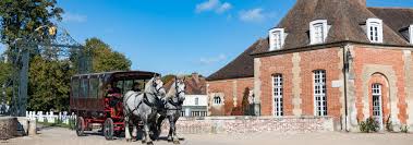 Les normands sont montés sur des chevaux tandis qu'au sol, les housecarles encaissent les. Normandie Destination Cheval En France Et A L International Region Normandie