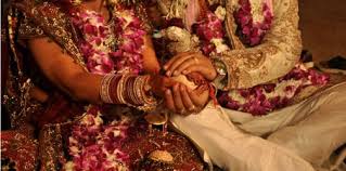 Pantang larang & adat resam kaum india kematian ~gambar si mati tidak boleh digantung secara formal teapi terbalik. Tradisi Pernikahan India Yang Penuh Ritual Dan Mitos Yang Dipercaya Theasianparent Indonesia