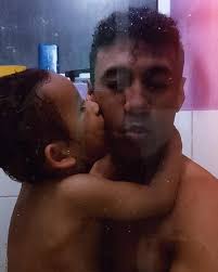 Filhote , vc não sabe o quanto me apaixonei quando ti vi a primeira vez ,  eu tinha medo de que vc não me aceitasse , hoje chora pra sair comigo. Quero