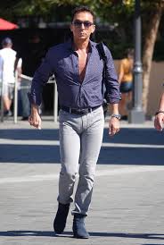The ballroom and latin dancer, bruno has a net worth of $16 million. Strictly Judge Bruno Tonioli Wears Ridiculously Tight Trousers As He S Spotted In La Ahead Of Dancing With The Stars
