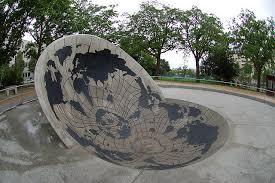 Sculpture By Peter Kogler In Paris Location Info Below In French Metro Porte D Italie Ligne 7 Parc Robert Ba Skatepark Design Skate Art Skate Park
