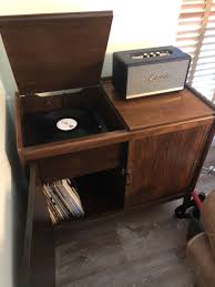 Crosley bardstown entertainment turntable cabinet. I Inherited This Turntable Cabinet That My Grandpa Built In The 70 S Vinyl