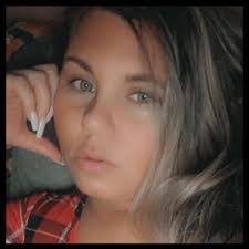 Lori Terwilliger's Instagram, Twitter & Facebook