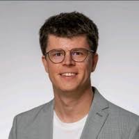 100+ perfiles de «Greschner»