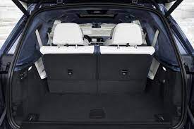 Review 2020 Bmw X7 M50i Brings Muscle To The Big Bimmer Bmw X7 Bmw Bmw X Models