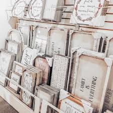 The chain has been owned by stage stores since march 2017. New The 10 Best Home Decor With Pictures More Gordmans Finds Gordmans Gordmans Walld Cottage Style Decor Farmhouse Style Decorating Home Decor