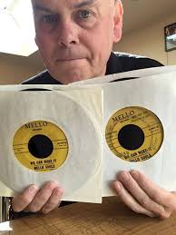 If any serious British label collector would like to browse that collection  that's