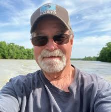 How to improve a bait tank design for keeping shad and herring alive?