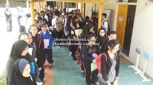 Ujian kelayakan calon guru ( ukcg) (sesi ujian bertulis) √ terdiri daripada bahagian a dan bahagian b yang mesti dijawab oleh calon dalam tempoh 45 minit. 600 Calon Tersenarai Mengikuti Sesi Ujian Kelayakan Calon Guru Utusan Borneo Online