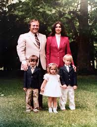 The american made true story confirms that the real barry seal and his wife debbie had three children (aaron, dean and christina). 20 Best Barry Seal Images Barry Seal Seal Barry